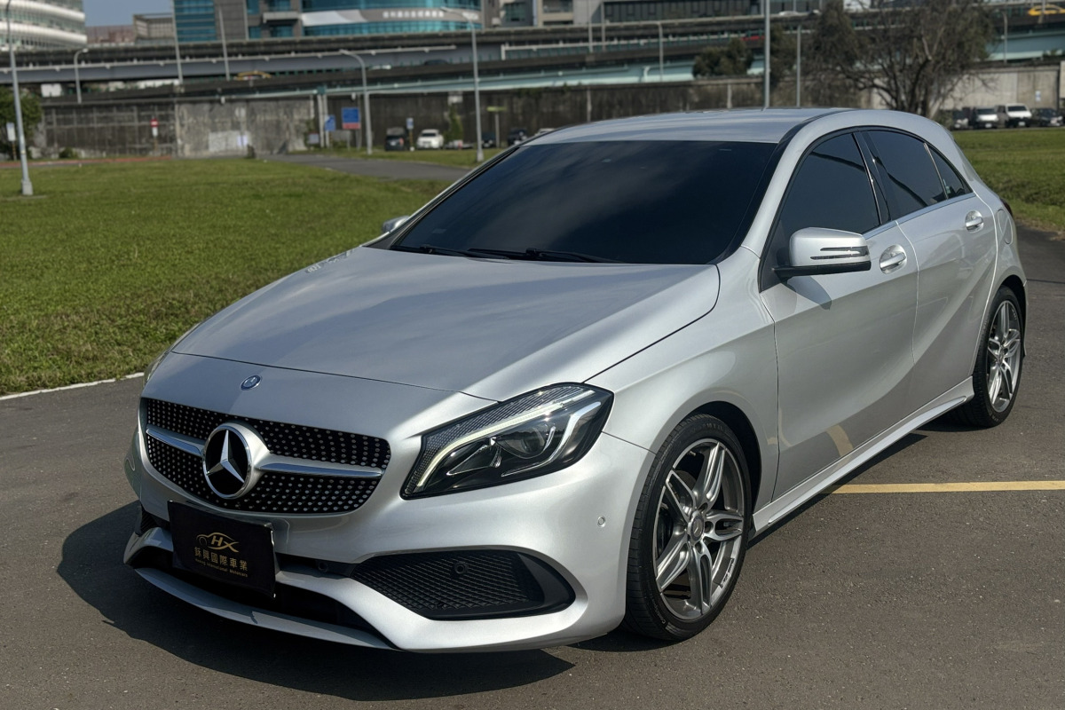 M-Benz A-Class 2016款 A180 AMG Line