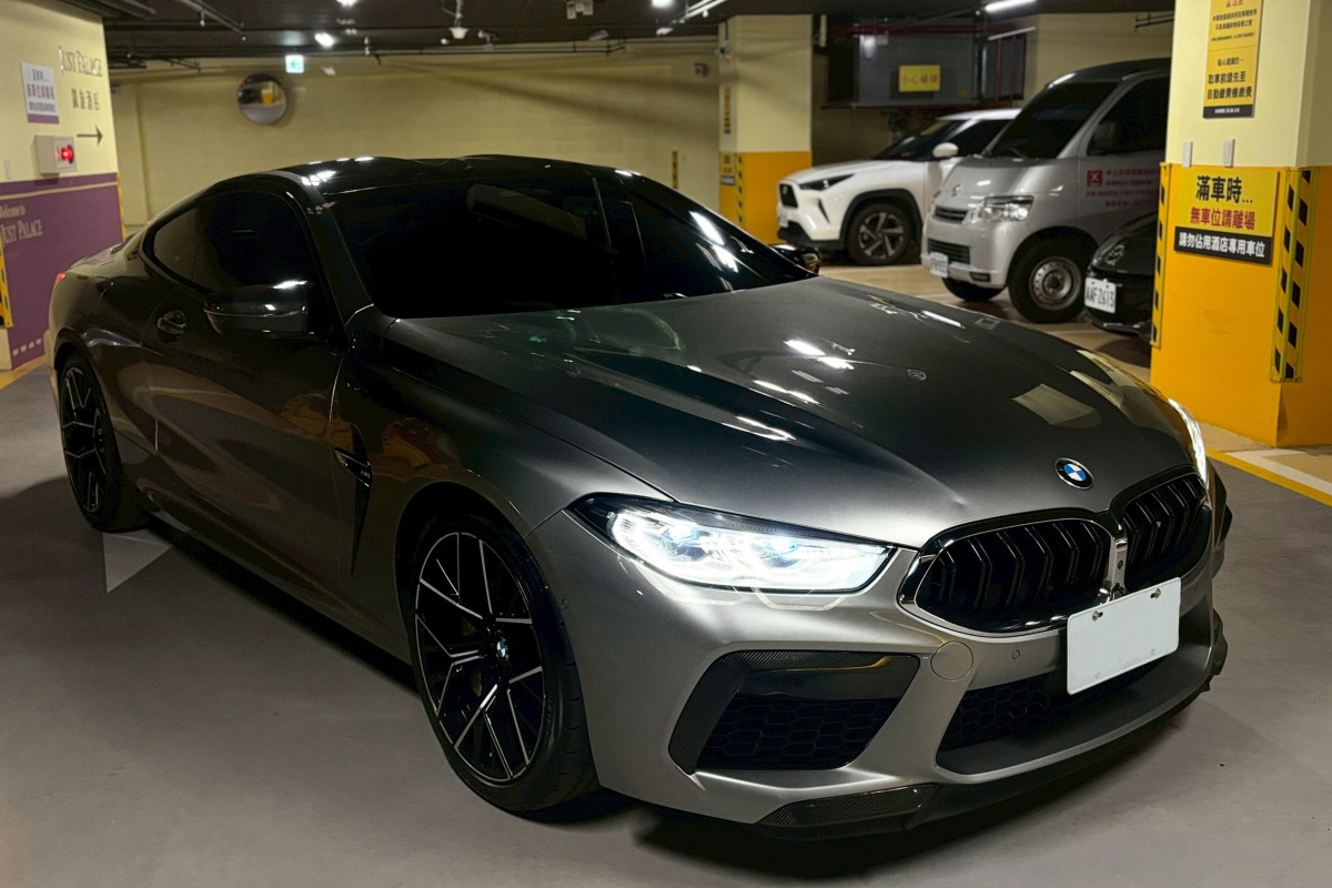 BMW  2020款 M8 Coupe 灰色