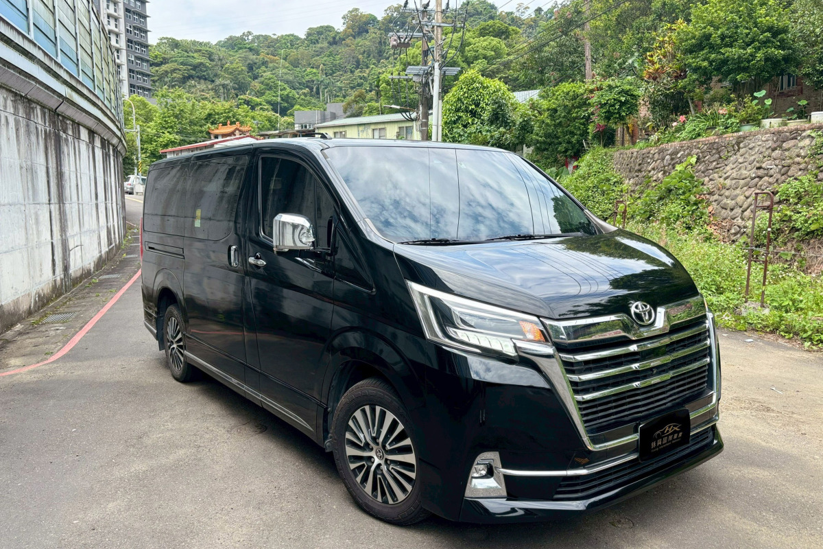 Toyota Granvia 2019款 6人座旗艦 黑色