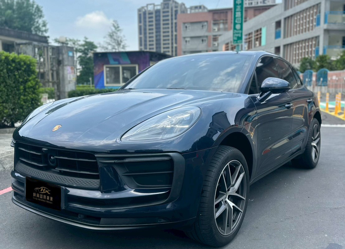 Porsche Macan 2023款 2.0 藍色